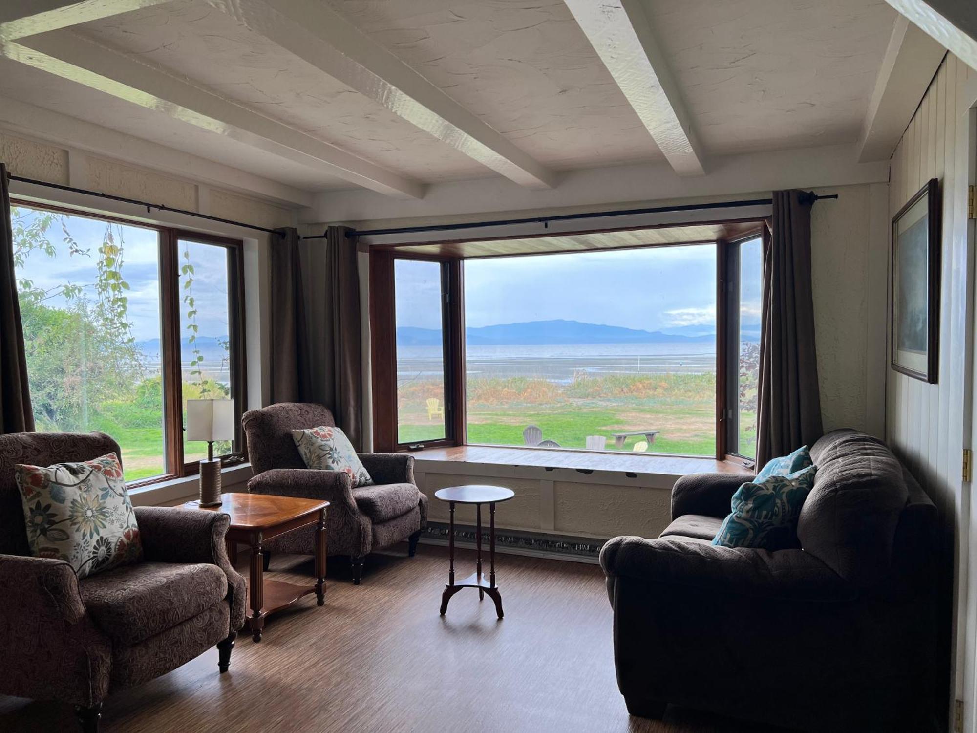 Sea Edge Motel Парксвилл Экстерьер фото